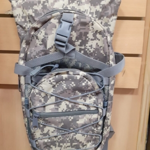 MOCHILA CAMUFLADA